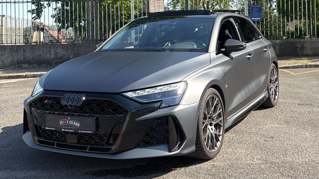 Audi RS3 Sportback Gris mat